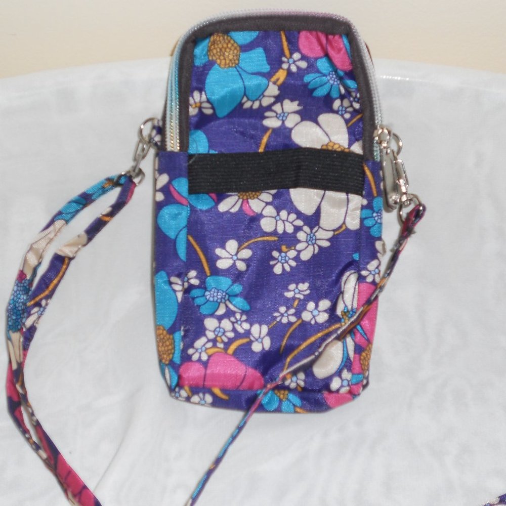 LaiGe You Floral Triple Zip Cell Phone Holder Wallet Long Crossbody Strap - Picture 2 of 8